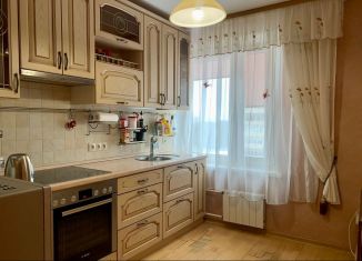 Продается трехкомнатная квартира, 68.2 м2, поселение Десёновское, улица Дмитрия Кабалевского, 16