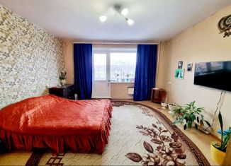 Продажа трехкомнатной квартиры, 65.8 м2, поселок городского типа Инской, улица Ильича