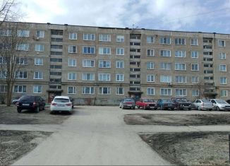 2-комнатная квартира на продажу, 46.6 м2, рабочий посёлок Комсомольский, Республиканская улица