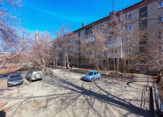 Продается 2-комнатная квартира, 43 м2, Екатеринбург, улица Отто Шмидта, 70, улица Отто Шмидта