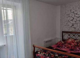 Сдается 2-ком. квартира, 41 м2, Сатка, Солнечная улица