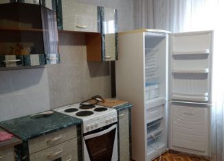 3-комнатная квартира в аренду, 62 м2, Шарыпово, 7-й микрорайон, 9