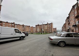 Продажа 1-комнатной квартиры, 41 м2, Владикавказ, 11-й микрорайон, улица Цоколаева, 40