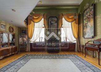 Продается 2-комнатная квартира, 102 м2, Санкт-Петербург, Большая Конюшенная улица, 5, метро Невский проспект