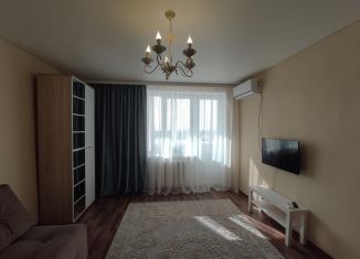 Сдам 1-комнатную квартиру, 30 м2, Крым, улица Дёмышева, 108