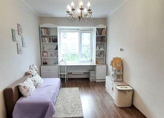 Продается 3-комнатная квартира, 95 м2, Абакан, улица Вяткина, 33А