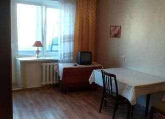Продается 1-комнатная квартира, 31 м2, Ломоносов, Александровская улица, 51