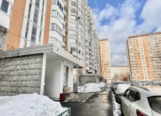 Продам 2-ком. квартиру, 52 м2, Москва, Новочерёмушкинская улица, 57, метро Новые Черёмушки