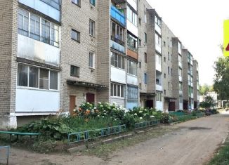 Продажа трехкомнатной квартиры, 62.5 м2, поселок городского типа Голынки, Набережная улица, 6