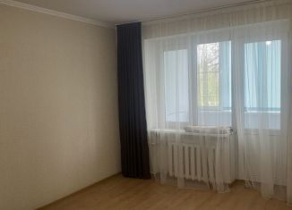 2-комнатная квартира на продажу, 52 м2, Апшеронск, улица Ворошилова, 5