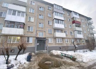 Трехкомнатная квартира на продажу, 57 м2, Павлово, улица Аллея Ильича