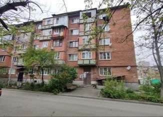 Продажа двухкомнатной квартиры, 37 м2, Владикавказ, улица Цоколаева, 10, 9-й микрорайон