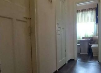 3-комнатная квартира на продажу, 62.1 м2, поселок городского типа Афипский, Комсомольская улица