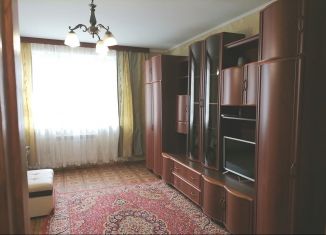 Сдается в аренду двухкомнатная квартира, 65 м2, Московская область, Колхозная улица, 8