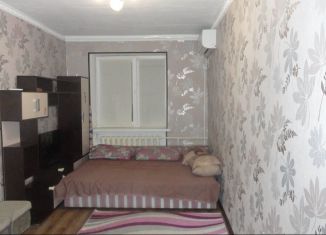 Сдам в аренду 2-комнатную квартиру, 61 м2, Симферополь, Киевская улица, 140