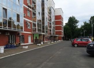 Трехкомнатная квартира на продажу, 84.4 м2, Ижевск, Индустриальный район, площадь имени 50-летия Октября, 6А