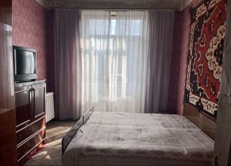 Продается 3-ком. квартира, 72.4 м2, Ростовская область, Будённовский проспект, 96