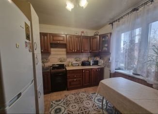 Продам 3-комнатную квартиру, 69.5 м2, Голицыно, проспект Керамиков, 103
