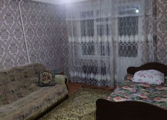 Сдается в аренду однокомнатная квартира, 32 м2, Дагестан, проспект Агасиева, 15