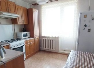 Продаю трехкомнатную квартиру, 65.4 м2, Новгородская область, улица Кочетова, 45к1