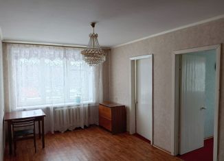Продается 4-комнатная квартира, 61 м2, Ишимбай, улица Чкалова, 17