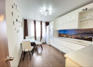 Продам трехкомнатную квартиру, 86 м2, Челябинск, улица Косарева, 79, Калининский район