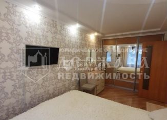 Продается трехкомнатная квартира, 65 м2, Кемерово, улица Радищева, 6