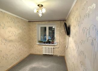 Продаю 2-комнатную квартиру, 45.2 м2, Новочебоксарск, улица 10-й Пятилетки, 64