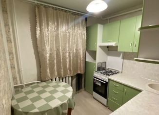 Сдается в аренду однокомнатная квартира, 31 м2, Челябинская область, улица Дружбы, 19