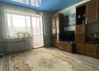 Продается 2-комнатная квартира, 50 м2, Прокопьевск, улица Есенина, 80