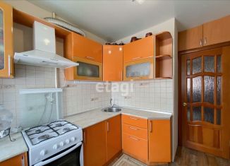 Продажа 3-ком. квартиры, 61.2 м2, Оренбургская область, проспект Дзержинского, 33