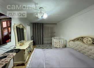 Четырехкомнатная квартира на продажу, 72.8 м2, Грозный, улица Вахи Алиева, 28