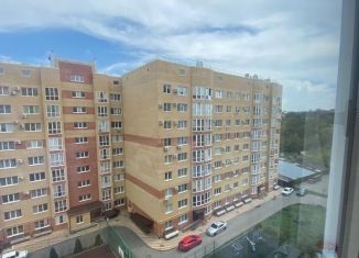 Продаю 2-ком. квартиру, 58 м2, Ставрополь, улица Добролюбова, 53/4, ЖК Добролюбова