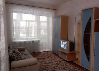 Однокомнатная квартира в аренду, 39 м2, Красноуральск, площадь Победы