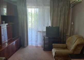 2-комнатная квартира в аренду, 46 м2, Новочеркасск, улица Калинина, 96