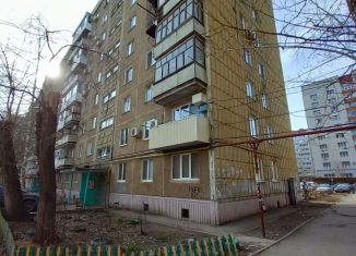 Трехкомнатная квартира в аренду, 60 м2, Энгельс, Ленинградская улица, 3