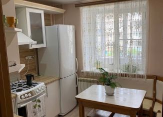 Продается двухкомнатная квартира, 49.2 м2, Урюпинск, 2-й микрорайон, 7