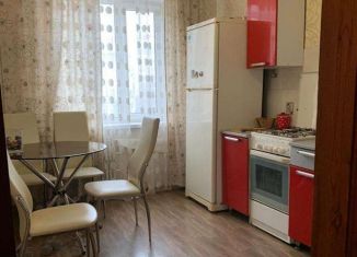 Сдается трехкомнатная квартира, 65 м2, Железногорск, улица Ленина, 90к3