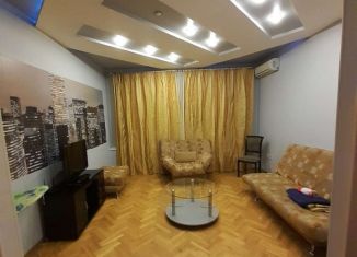 Двухкомнатная квартира в аренду, 52 м2, Астраханская область, площадь имени Ленина, 4