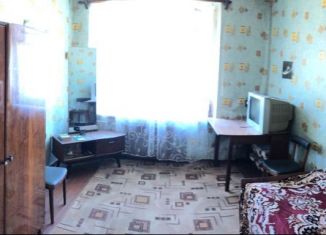 Продается 3-комнатная квартира, 54.2 м2, рабочий посёлок Дедовичи, Комсомольская улица, 9