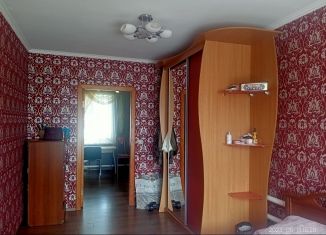 Продам трехкомнатную квартиру, 55 м2, село Шипуново, Комсомольский проспект, 103