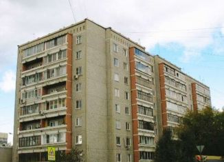 Продается двухкомнатная квартира, 48 м2, Екатеринбург, улица Бажова, 164, улица Бажова