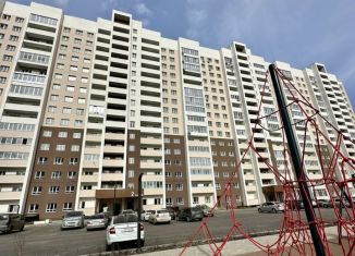 Продается двухкомнатная квартира, 62.9 м2, Брянск, улица имени А.Ф. Войстроченко, 5