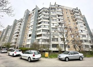Продажа трехкомнатной квартиры, 69 м2, Краснодарский край, проспект Чекистов, 4