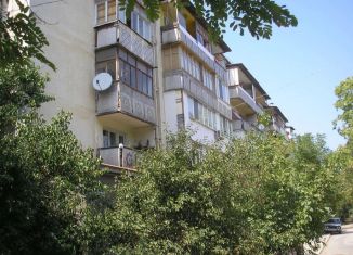 Сдаю в аренду двухкомнатную квартиру, 55 м2, Севастополь, площадь Пирогова, 12