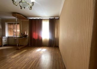 Продам 3-комнатную квартиру, 55.8 м2, Владикавказ, улица Джанаева, 55