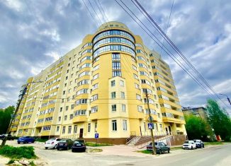 Продам 4-комнатную квартиру, 190 м2, Рязань, улица Стройкова, 64