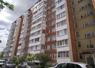 Продам 2-ком. квартиру, 62.6 м2, Тольятти, Калмыцкая улица