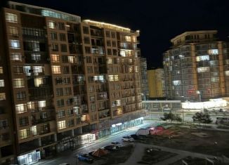 2-ком. квартира в аренду, 68 м2, Каспийск, улица Ленина, 78