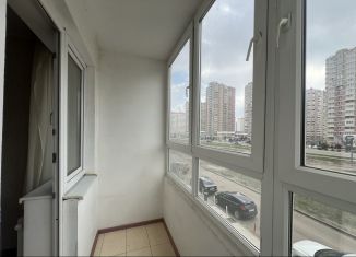Продается однокомнатная квартира, 35 м2, Краснодар, Прикубанский округ, улица имени 40-летия Победы, 137